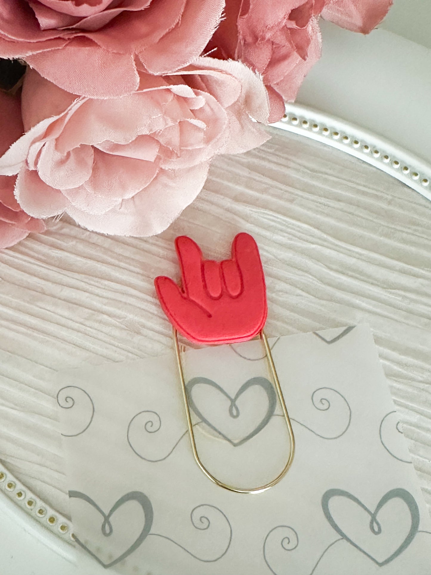 I love You Paper Clip Book (Multiple Colors)