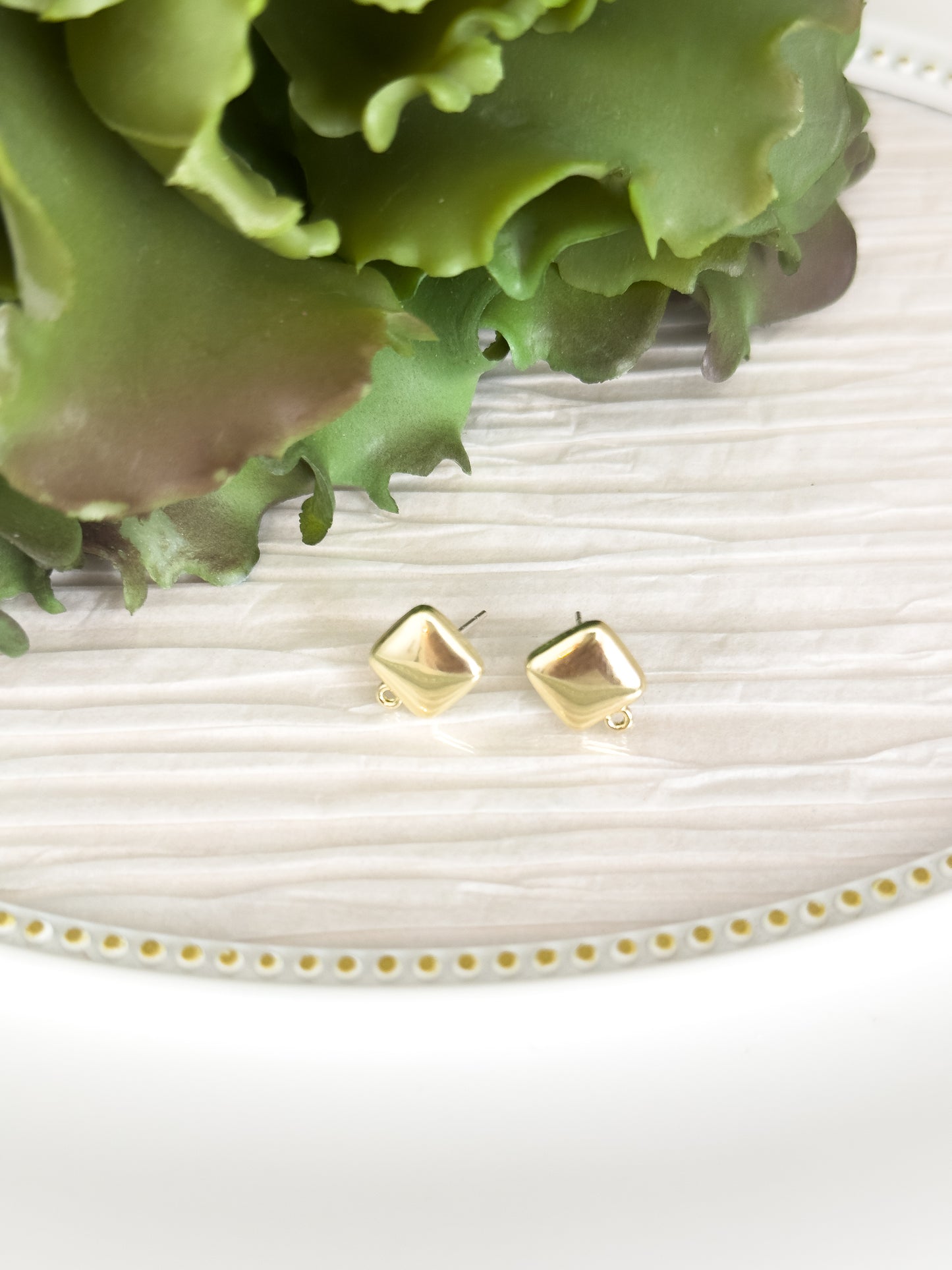 Simply Red Rose Earrings (Acrylic)