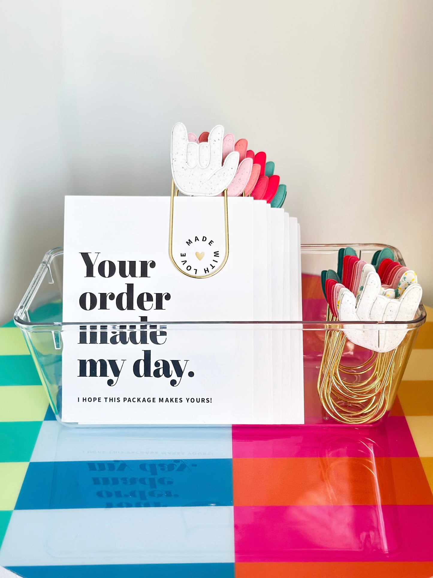 I love You Paper Clip Book (Multiple Colors)