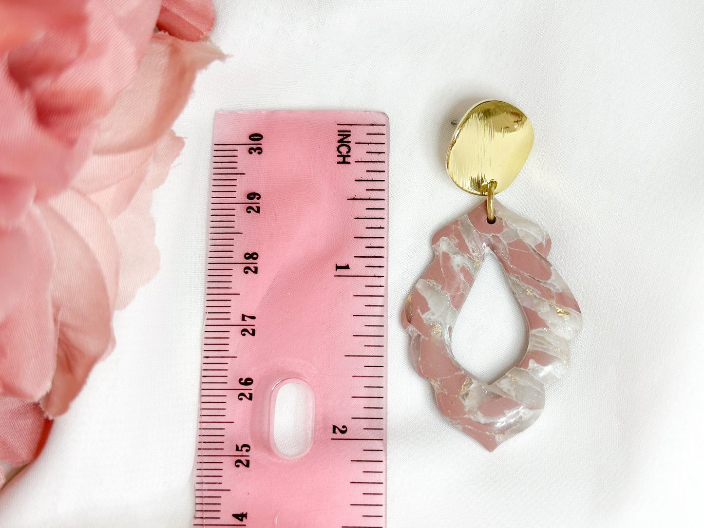 Simply Pink Marble Oval